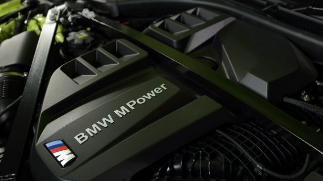 BMW 최고의 모델 "궁극의 드라이빙 머신 M4"