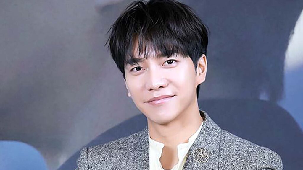 이승기, "후크 대표 이사 고소" 횡령 사기혐의