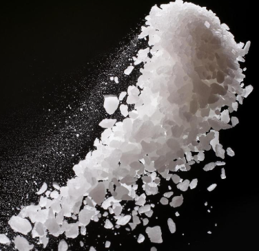 아침에 마시는 소금물이 가져다 주는 효능