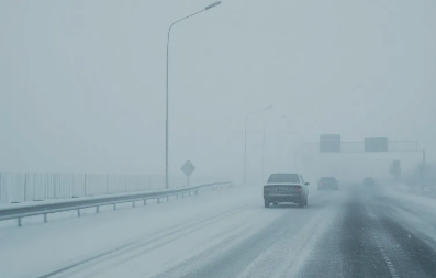겨울철 안전운전 요령 총정리 눈길 사고를 줄이는 현실적인 운전 습관